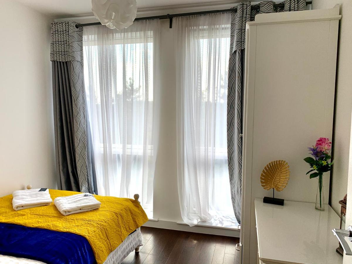 2-Bedrooms Modern Apartment Next To Velodrome, Lounge, Balcony, Parking, Abba Лондон Екстериор снимка
