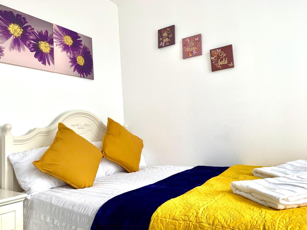 2-Bedrooms Modern Apartment Next To Velodrome, Lounge, Balcony, Parking, Abba Лондон Екстериор снимка