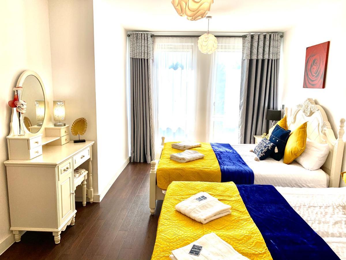 2-Bedrooms Modern Apartment Next To Velodrome, Lounge, Balcony, Parking, Abba Лондон Екстериор снимка